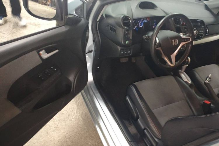 Used Honda INSIGHT 2013 1.3L standard version Driver Seat