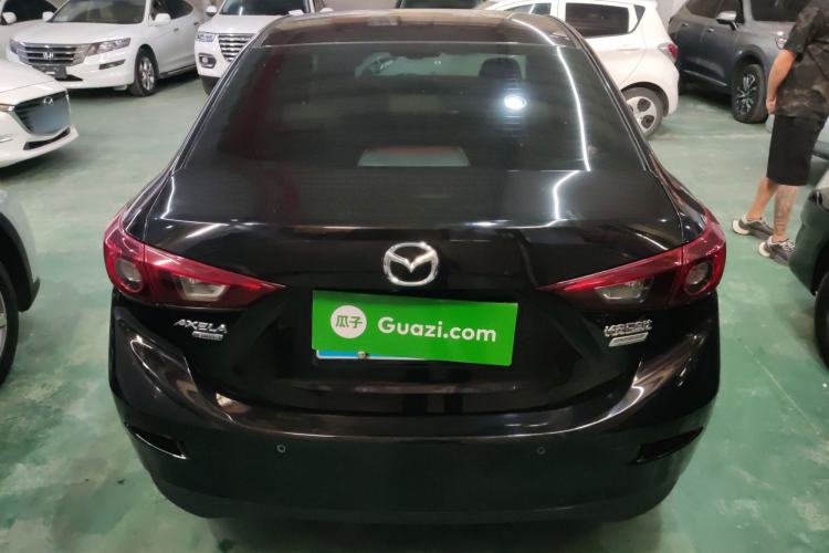 Used Mazda Mazda 3 Axela 2014 Sedan 2.0L Automatic Flagship Model