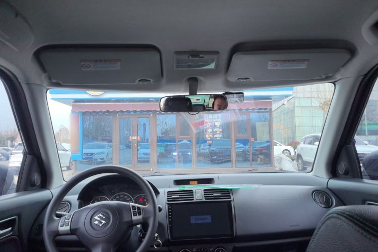 Used Suzuki Swift 2016 1.5L Automatic Fashionable Coolplay Edition
