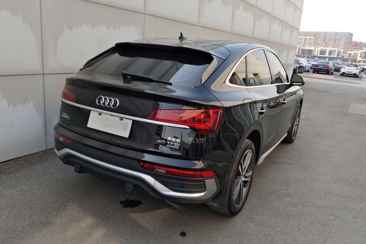 Used Audi Q5L Sportback 2021 40 TFSI Luxury Edition Rear Right 45 Deg