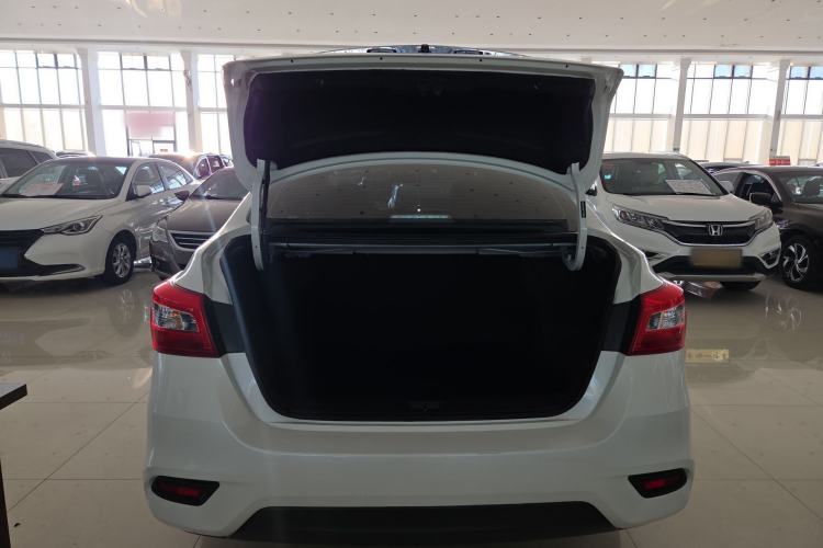 Used Nissan Sylphy 2022 Classic 1.6XE CVT Comfort Edition Trunk