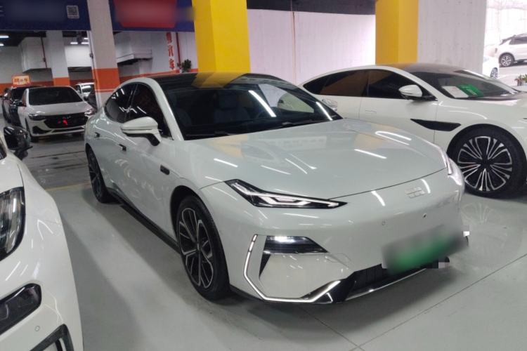 Used Geely Galaxy E8 2025 575 km Exploration Intelligent Driving Edition Front Right 45 Deg