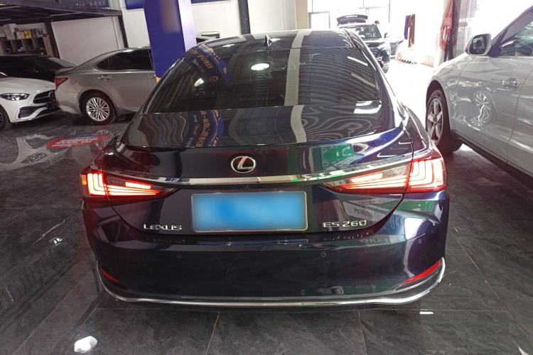 Used Lexus ES 2020 260 Excellence Edition
