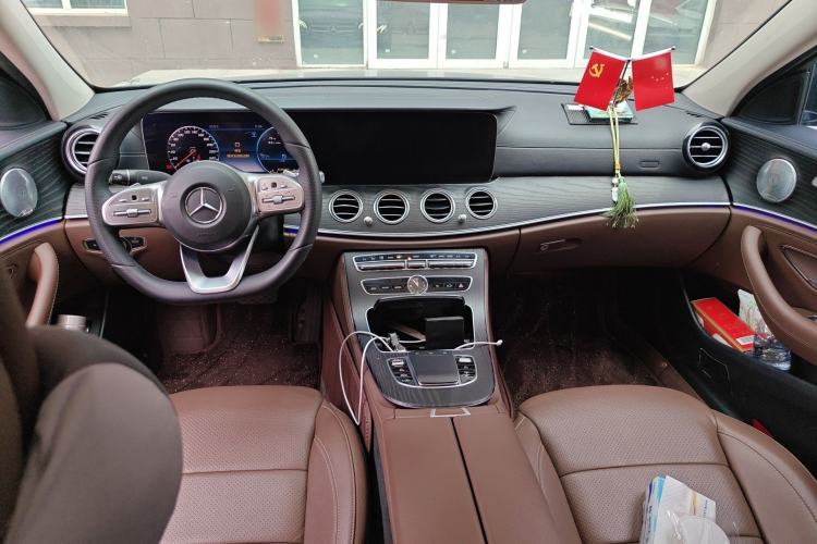 Used Mercedes-Benz E-Class 2020 Restyled E 300 L Sport Exclusive Edition Center Console