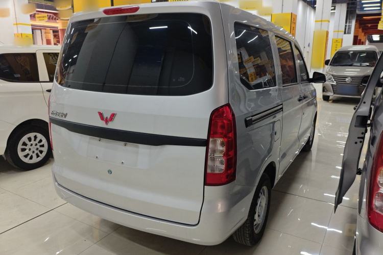 Used Wuling Hongguang V 2022 1.5L Jingqu Edition Electric-Assist LAR Rear Right 45 Deg