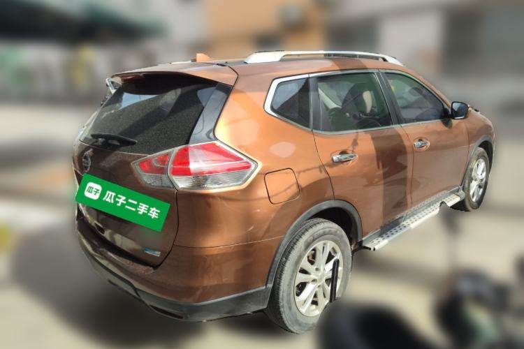 Used Nissan X-Trail 2014 2.5L CVT Leading Edition 4WD
