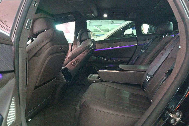 Used Denza Z9 2024 1100 km Four-Wheel Drive Max Version