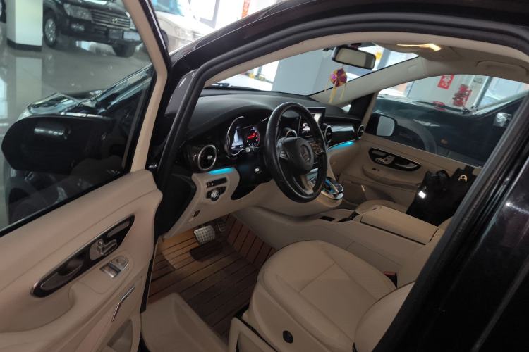 Used Mercedes-Benz V-Class 2018 V 260 L Prestige Extended Version China VI