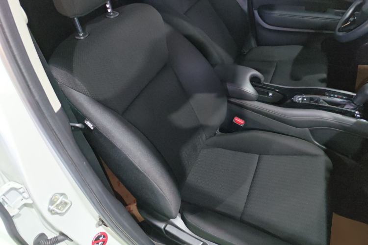 Used Honda Vezel 2017 1.5L CVT 2WD Comfort Model Right Front Seat