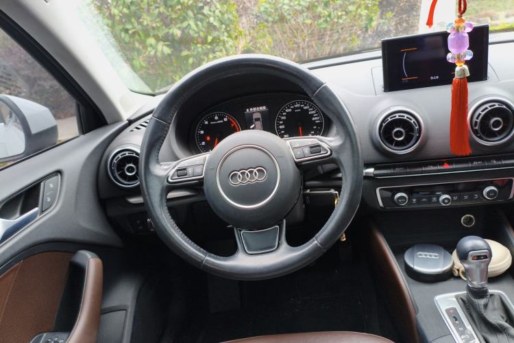 Used Audi A3 2014 Sportback 35 TFSI Automatic Comfort Model Steering Wheel