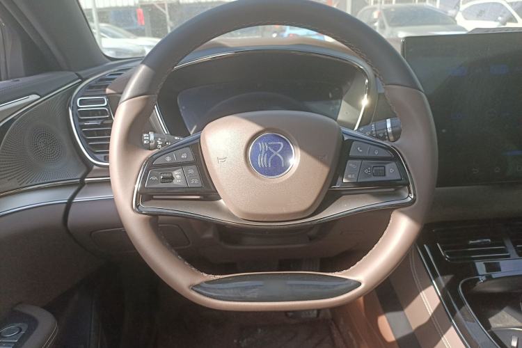 Used BYD Han 2023 EV Champion Edition 605KM Front-Drive Premium Model
