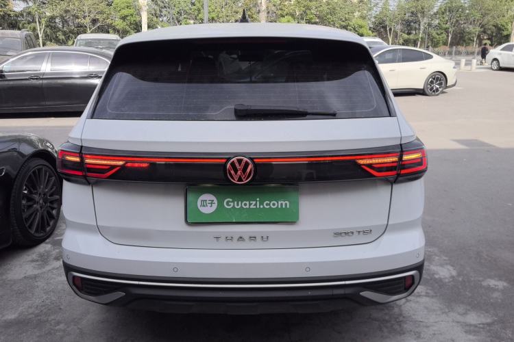 Used Volkswagen Tharu 2023 300TSI Two-Wheel-Drive Crescent Edition
