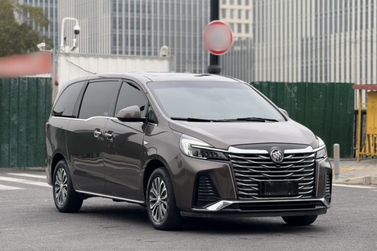 Used Buick GL8 2023 Facelifted Land Cruiser Executive Luxury Version
