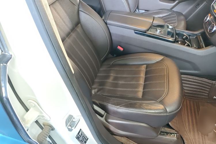 Used Mercedes-Benz GLE 2016 GLE 320 4MATIC Dynamic Edition Right Front Seat