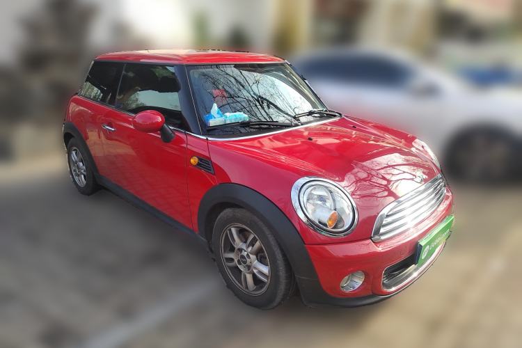Used MINI 2011 1.6L ONE
