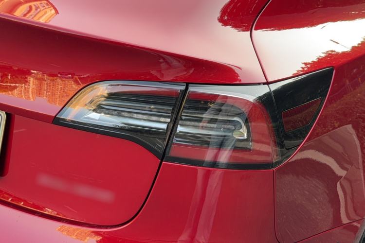 Used Tesla Model 3 2019 Long-Range All-Wheel-Drive Version
