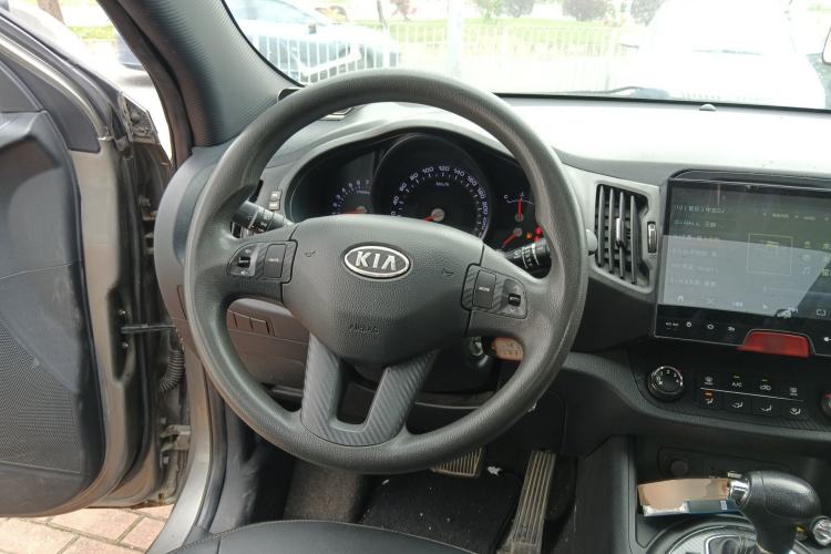 Used Kia Sportage R 2011 2.0L Automatic Two-Wheel Drive GL Steering Wheel