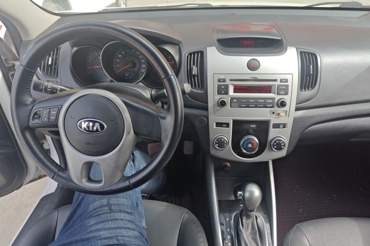 Used Kia Forte 2014 1.6L AT GLS