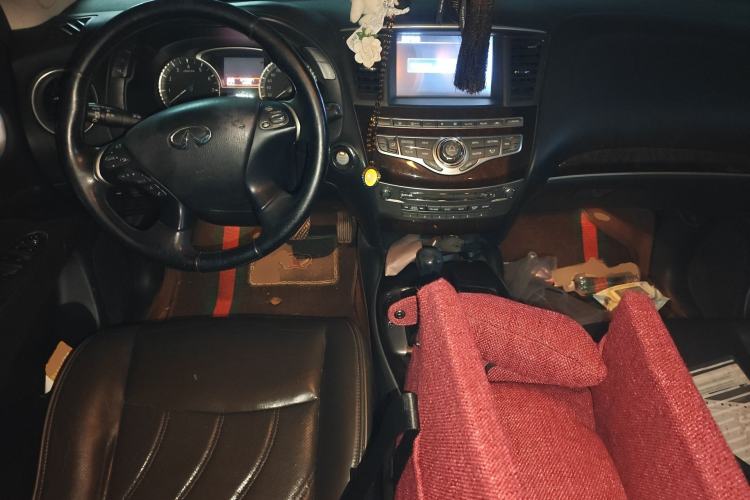 Used Infiniti QX60 2014 2.5 S/C Hybrid Two-Wheel Drive Excellence Edition Center Console