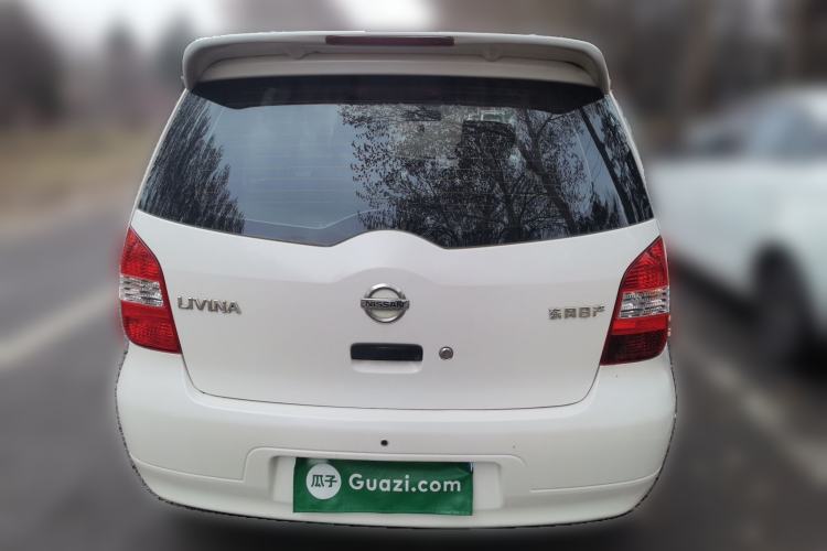 Used Nissan Livina 2010 Jingyue Edition 1.6L Manual All-Around Model

