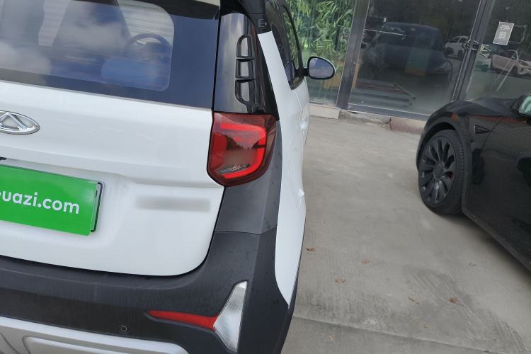 Used Chery QQ Little Ant 2022 Revised Version Sweet Pink Edition Half-Sugar Version Lithium Iron Phosphate 30.7 kWh 30 kW 301 km Right Rear Taillight
