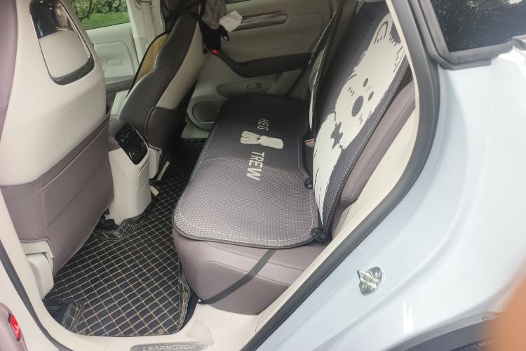 Used Leapmotor C11 2024 Range-Extended 300 LiDAR Edition Left Rear Seat