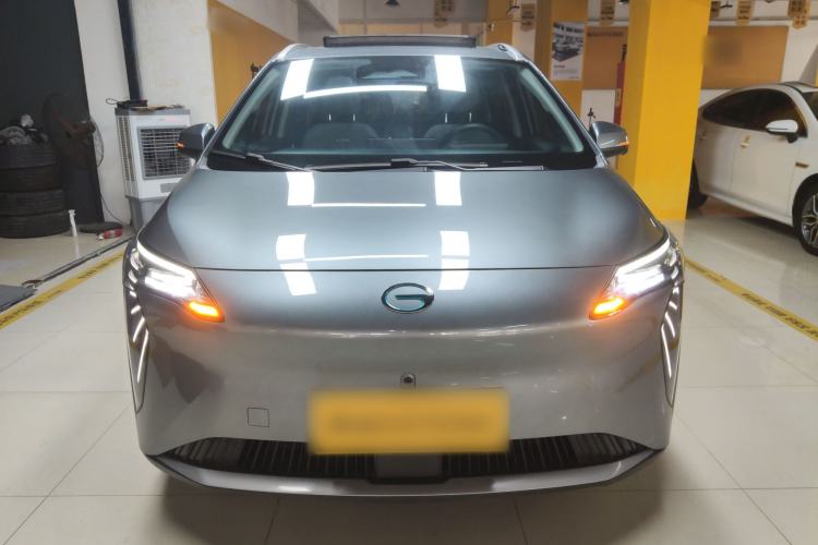 Used AION Y 2023 Y Business Edition
