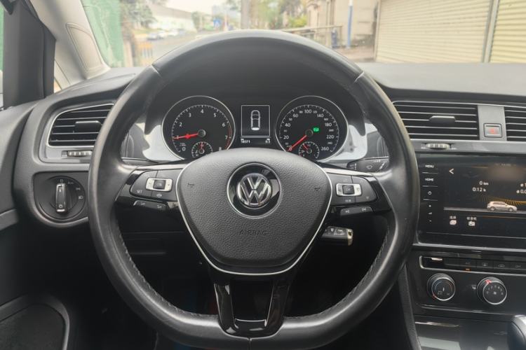 Used Volkswagen Golf 2020 280TSI DSG Comfort Version
