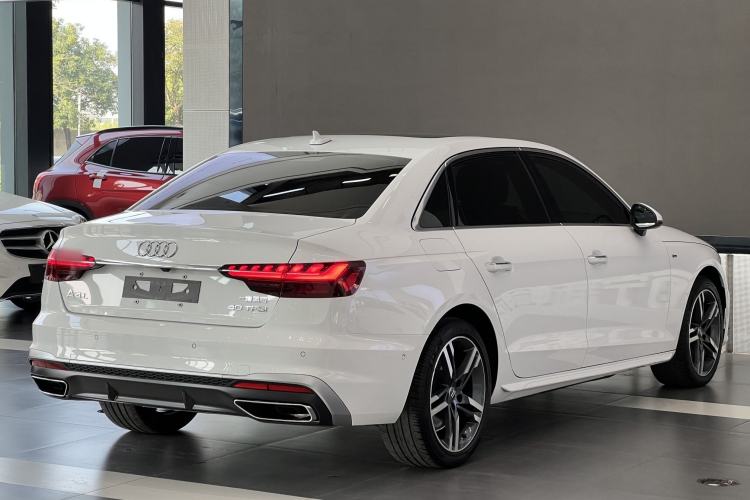 Used Audi A4L 2020 40 TFSI Luxury Dynamic Model
