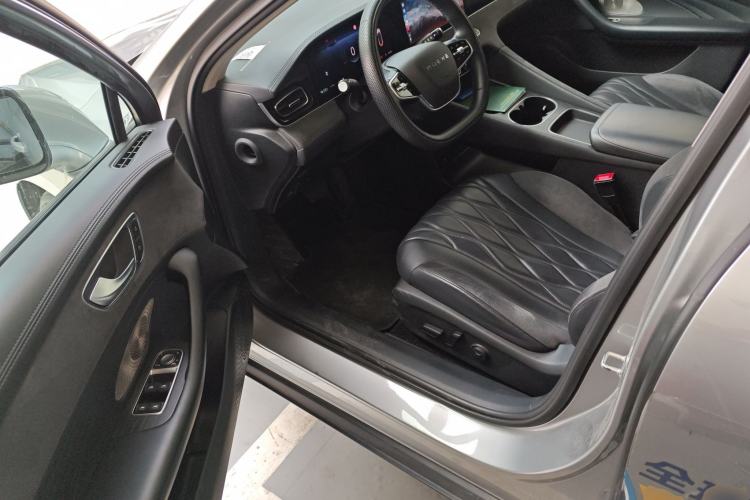 Used Roewe D7 2023 DMH 125km Flagship Edition

