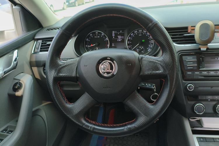 Used Skoda Octavia 2015 1.6L Automatic Yijie Edition