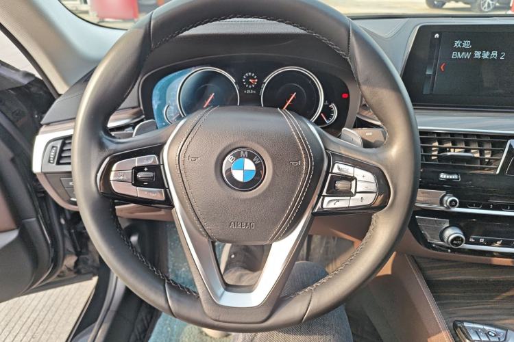 Used BMW 5 Series 2018 Facelifted 530Li Luxury Edition Premium Package
