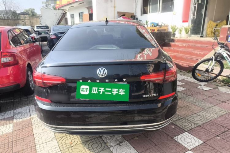 Used Volkswagen Passat 2020 330TSI Elite Edition China VI

