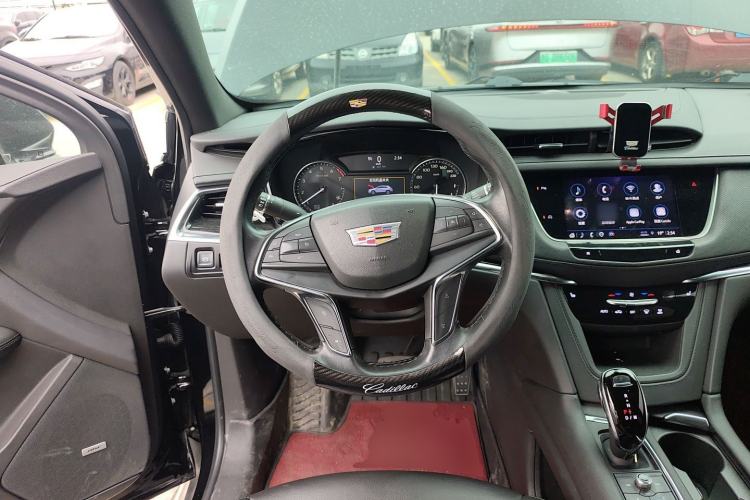 Used Cadillac XT5 2022 2.0T Two-Wheel Drive Luxury Version