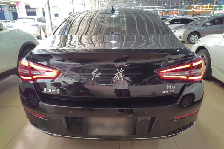 Used Hongqi H5 2022 Classic Model 1.8T Automatic Smart Connect Flagship Edition Rear