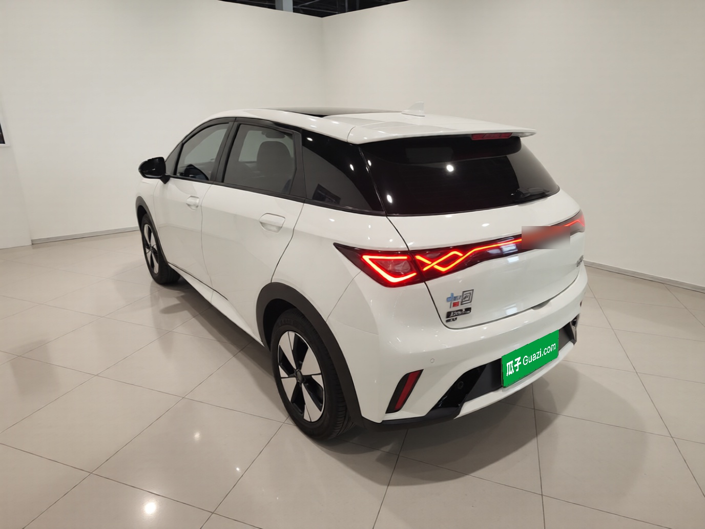 BYD Dolphin 2023 420 km Fashion Edition — снимка 4