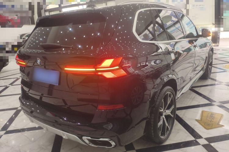 Used BMW X5 2023 xDrive 30Li Luxury M Sport Package