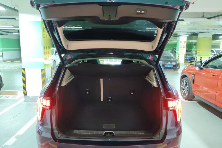 Used Lynk & Co 01 2017 2.0T Two-Wheel Drive Zhaopu Version
