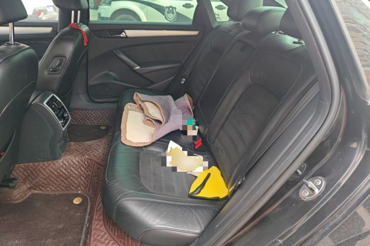 Used Volkswagen Passat 2011 1.8 TSI DSG Ultimate Edition Left Rear Seat