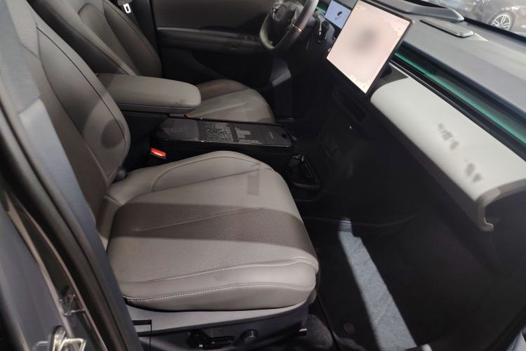 Used Lynk & Co Z20 2025 530 km Range Rear-Wheel Drive Max