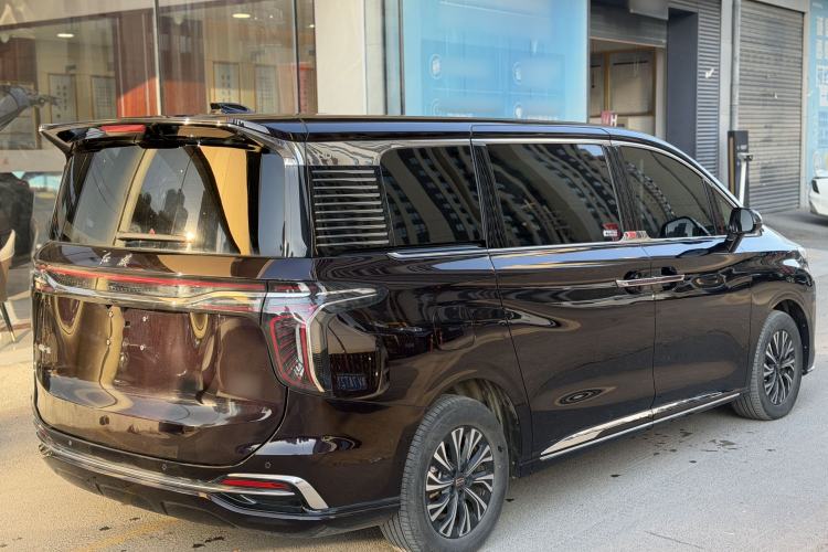 Used Hongqi HQ9 PHEV 2024 2.0T Four-Wheel Drive Business Edition