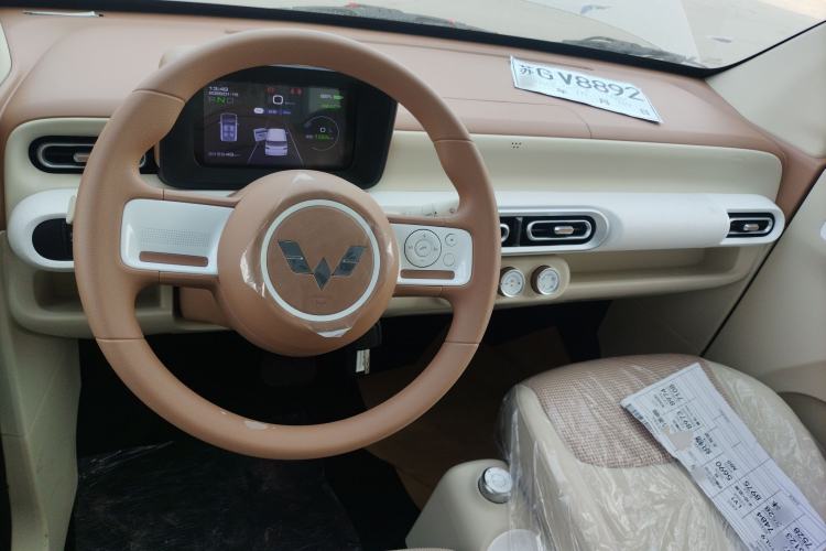 Used Wuling Hongguang MINIEV 2024 3rd Generation 215km Youth Edition
