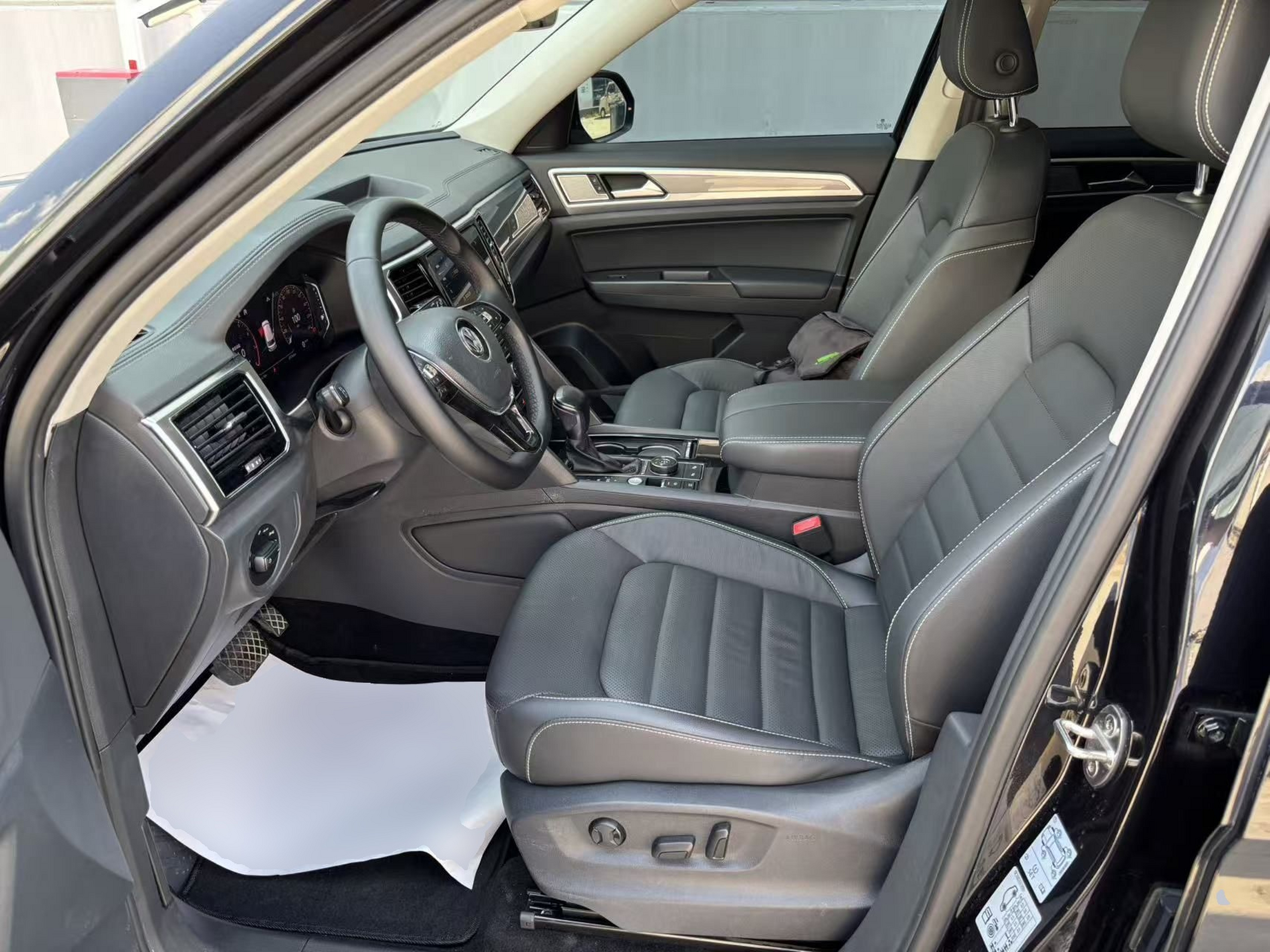 Vordere Reihe im Auto