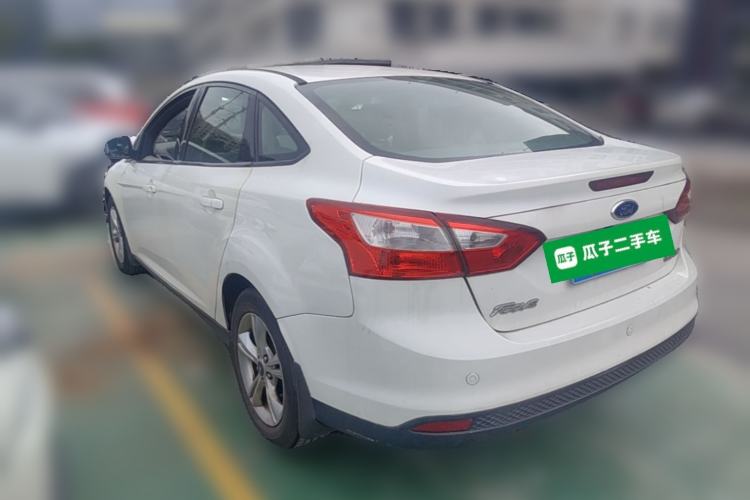Used Ford Focus 2012 Sedan 1.6L Automatic Fashion Edition