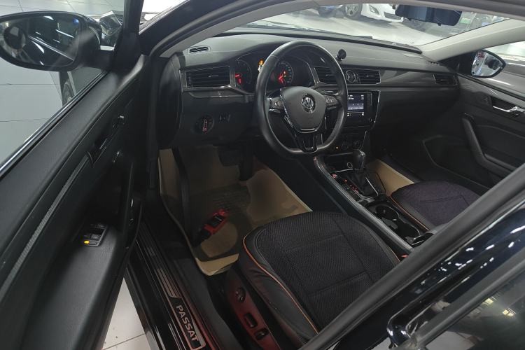Used Volkswagen Passat 2017 280TSI DSG Luxury Edition