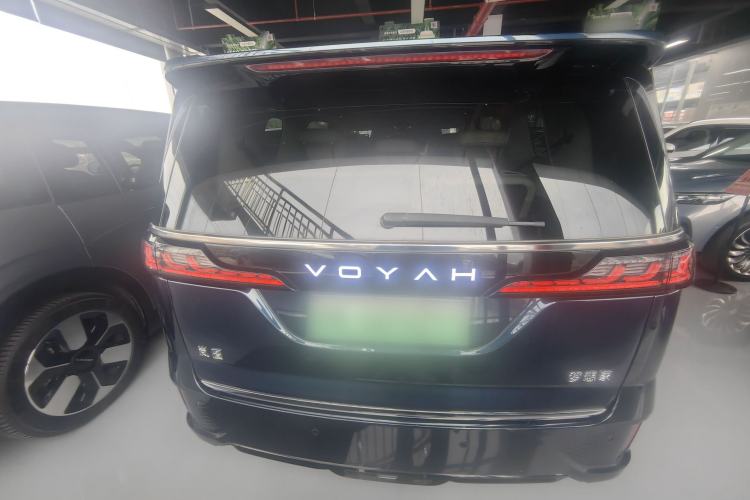 Used VOYAH Dream 2025 PHEV Four-Wheel-Drive Flagship Kunpeng Edition Rear