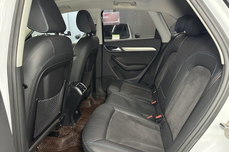 Used Audi Q3 2016 40 TFSI quattro all-wheel-drive sport model
