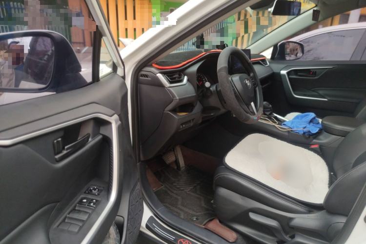 Used Toyota RAV4 2023 2.0L CVT Two-Wheel Drive Urban Edition
