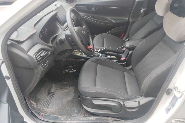 Used Hyundai Celesta 2018 1.6L Automatic GL Enjoyment Version China V Standard Driver Seat