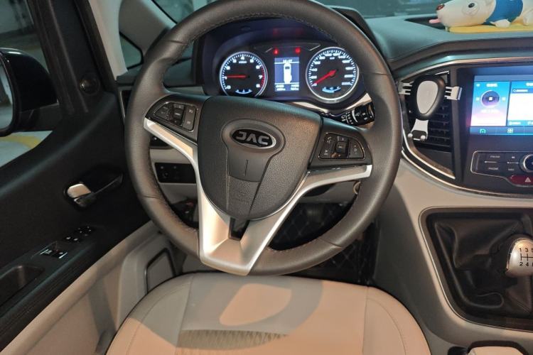 Used JAC Refine M4 2021 2.0L Manual Business Edition
